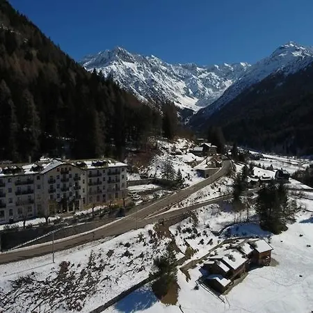 50 Mq In Palace *